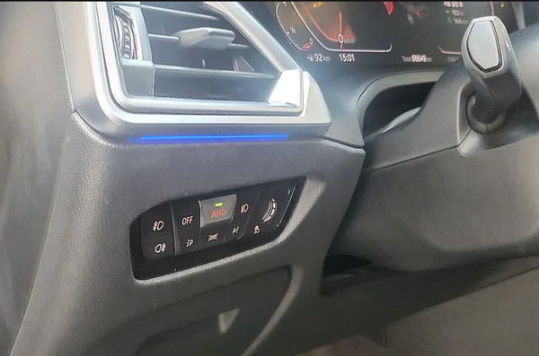 BMW G30 320i 2019