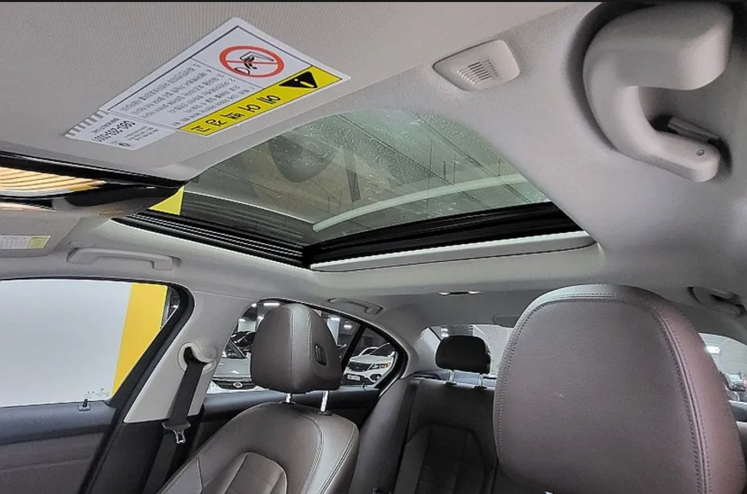 BMW G30 320i 2019