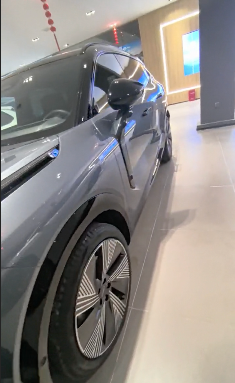 Lynk & Co 08
