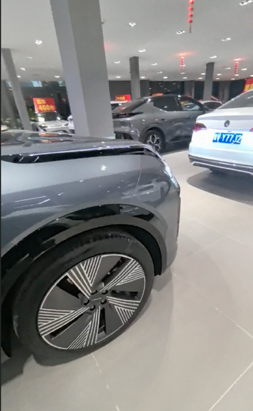 Lynk & Co 08