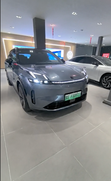 Lynk & Co 08