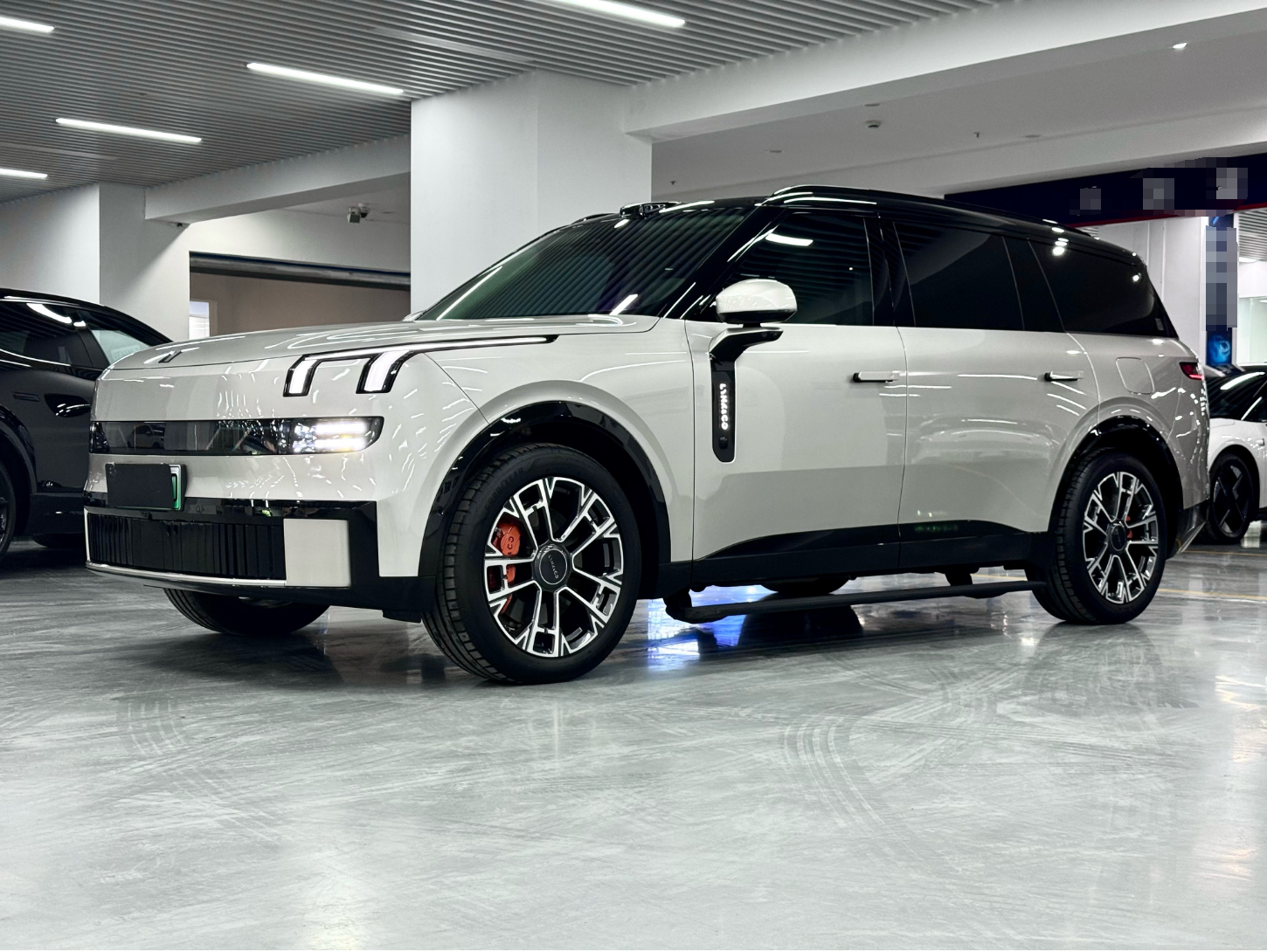 Lynk&CO 900 1.5T Ultra