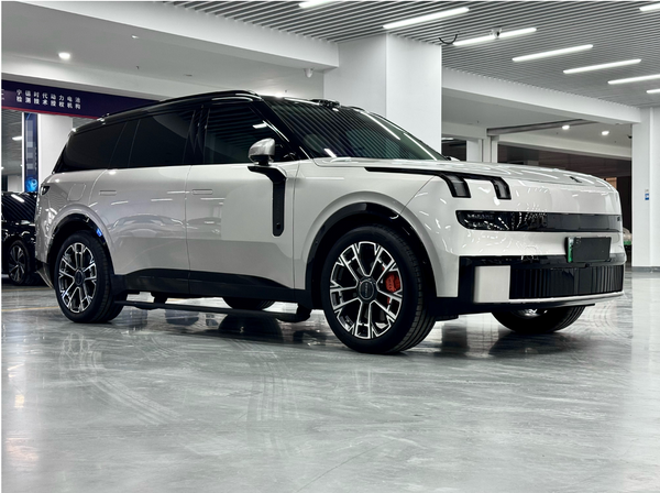 Lynk&CO 900 1.5T Ultra