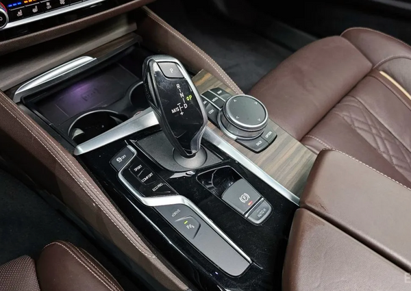 BMW 530e