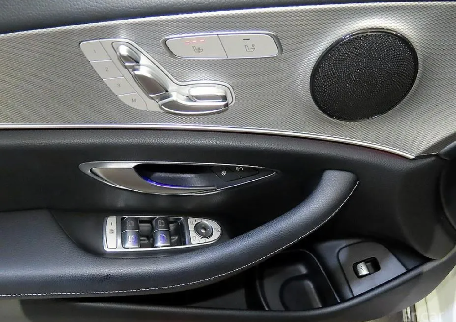 Mercedes E200
