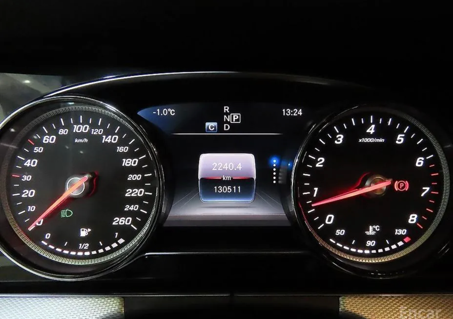 Mercedes E200