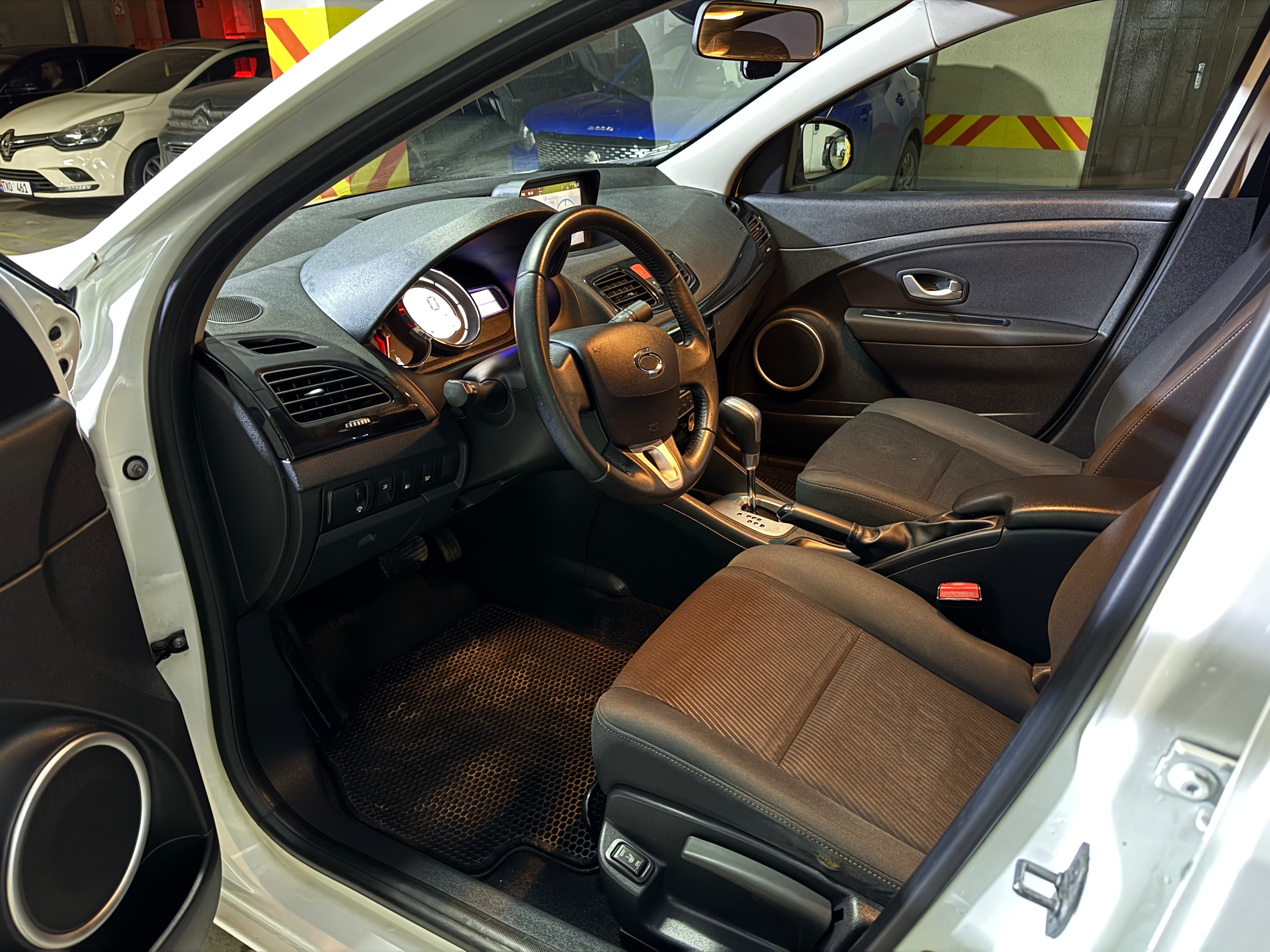 Renault Fluence 2015