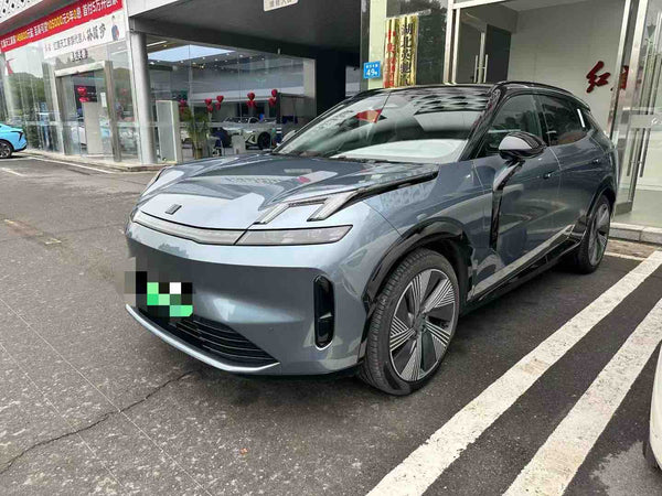 Lynk & Co 08
