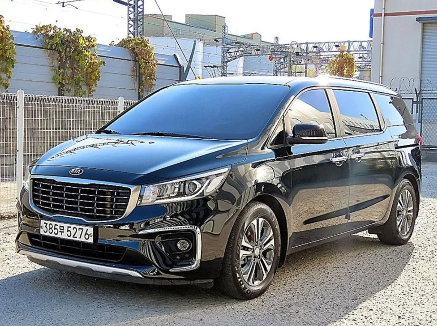 Kia Carnival