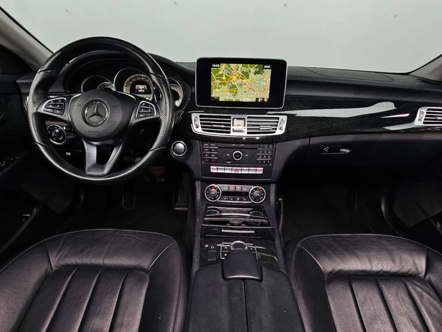 Mercedes-Benz CLS