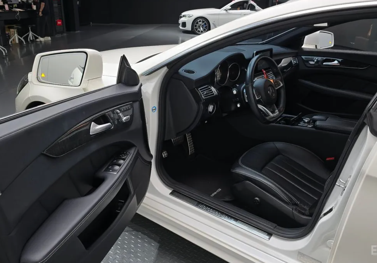 Mercedes-Benz CLS