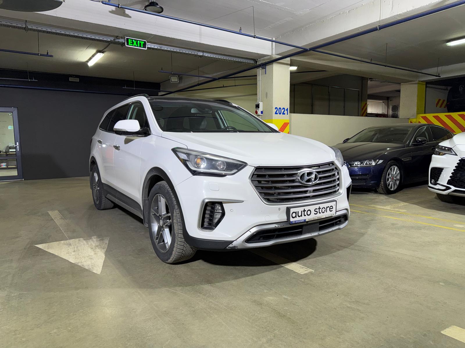 Hyundai Grand Santa Fe