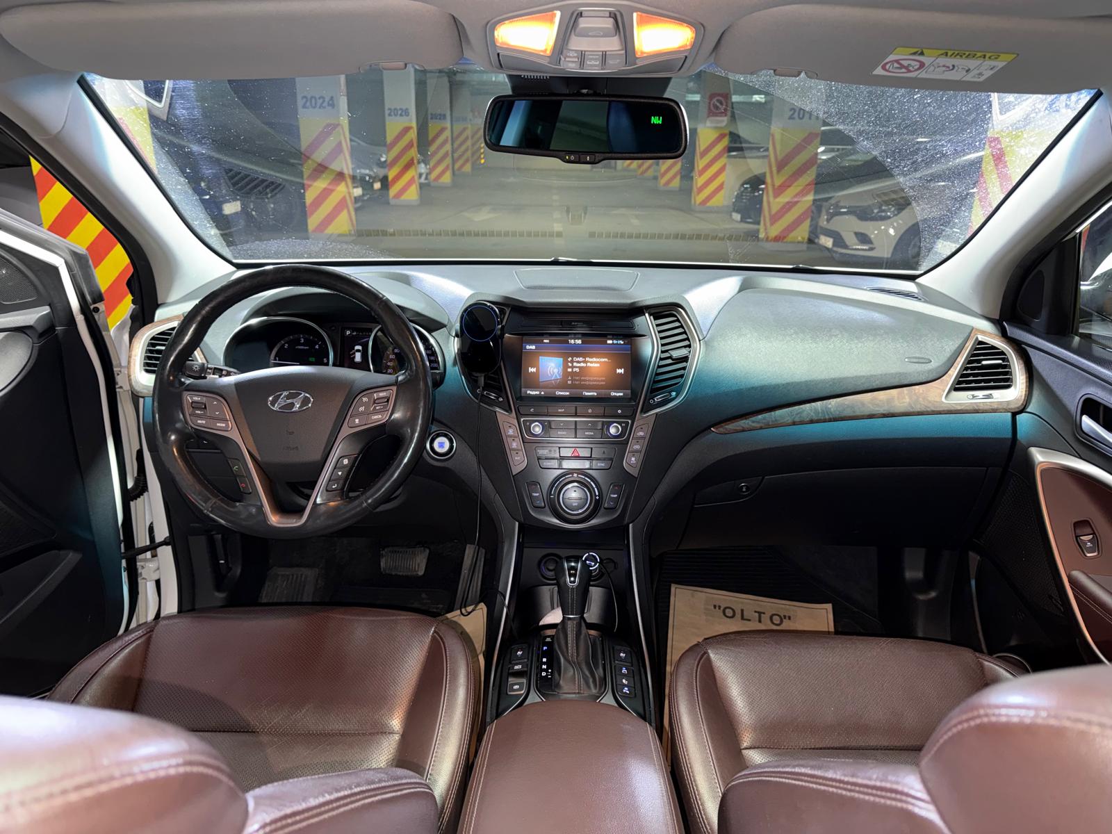 Hyundai Grand Santa Fe