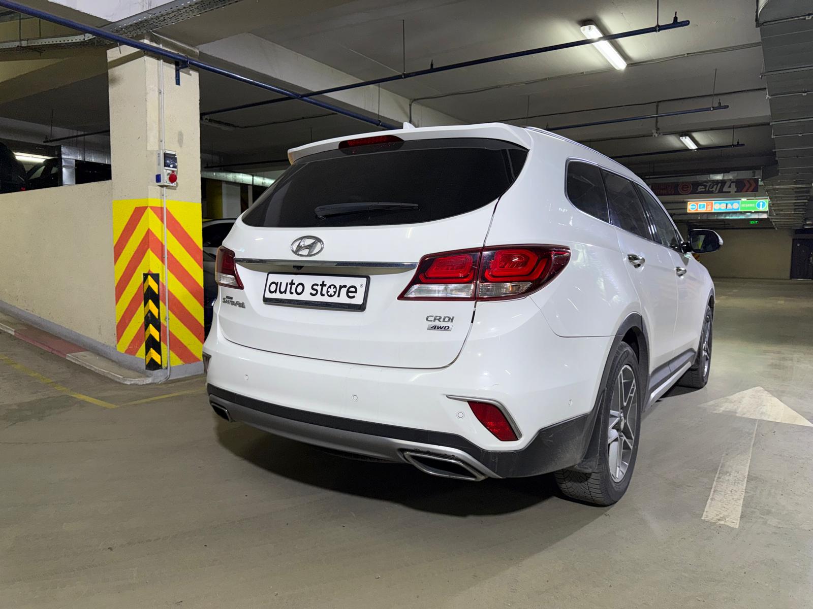 Hyundai Grand Santa Fe