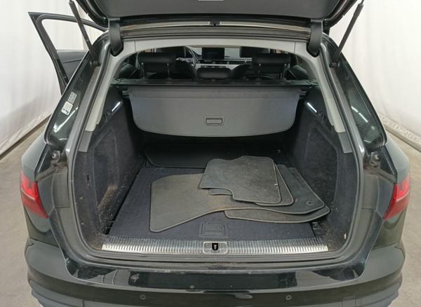 Audi A4 Avant 2.0 30 TDi