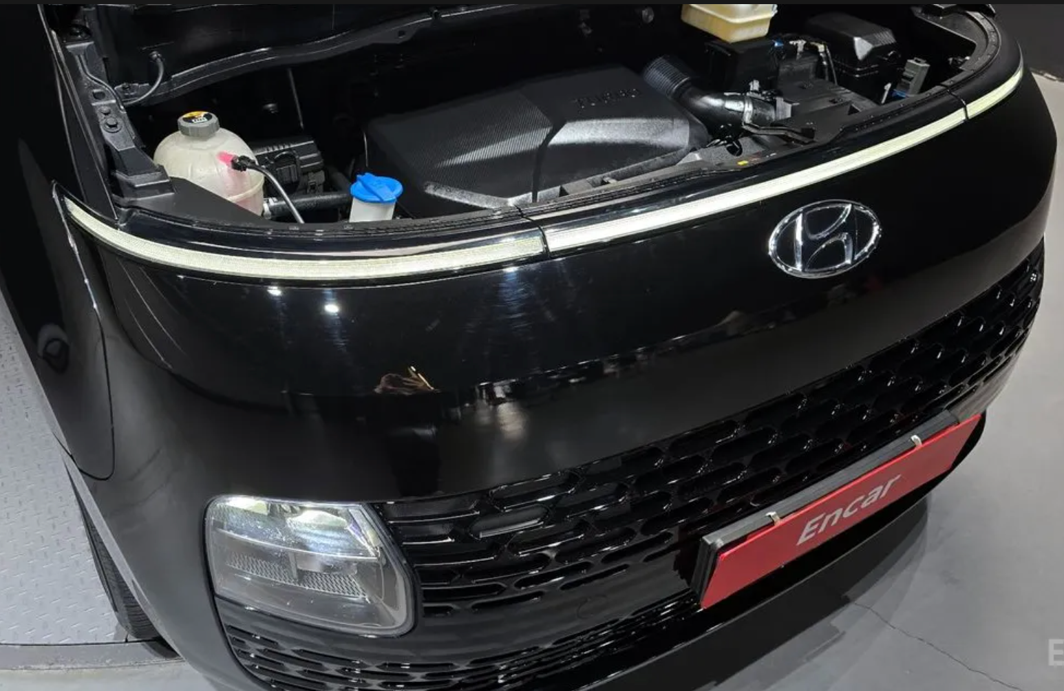 Hyundai Staria Tourer 9-locuri 2021