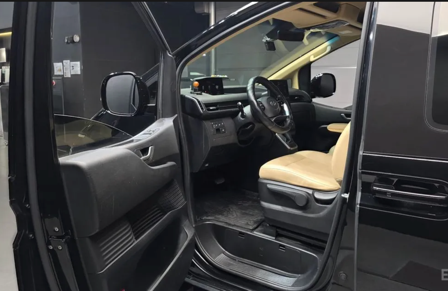 Hyundai Staria Tourer 9-locuri 2021
