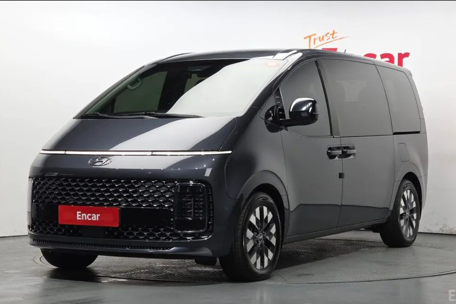 Hyundai Staria Tourer 9-locuri 2021