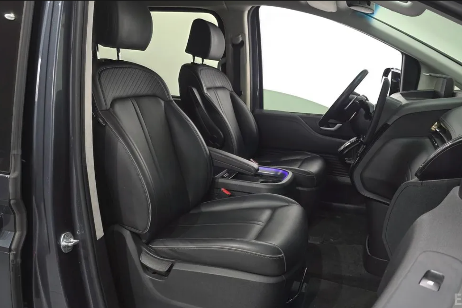Hyundai Staria Tourer 9-locuri 2021