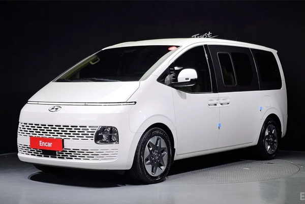 Hyundai Staria Tourer 9-locuri 2021