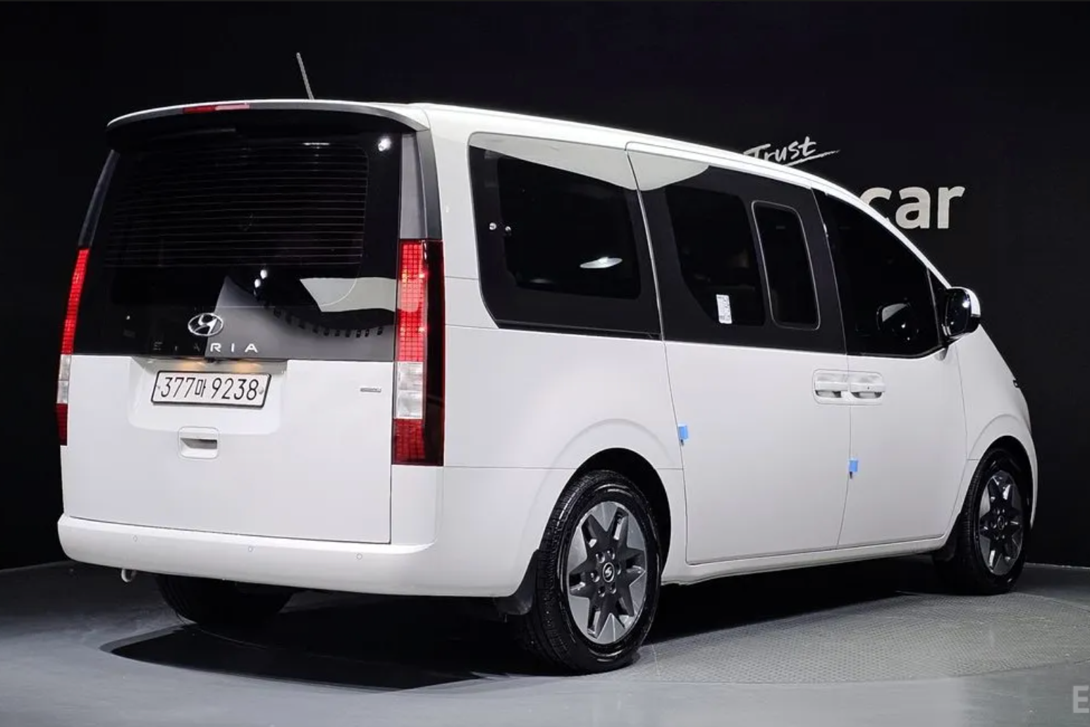 Hyundai Staria Tourer 9-locuri 2021