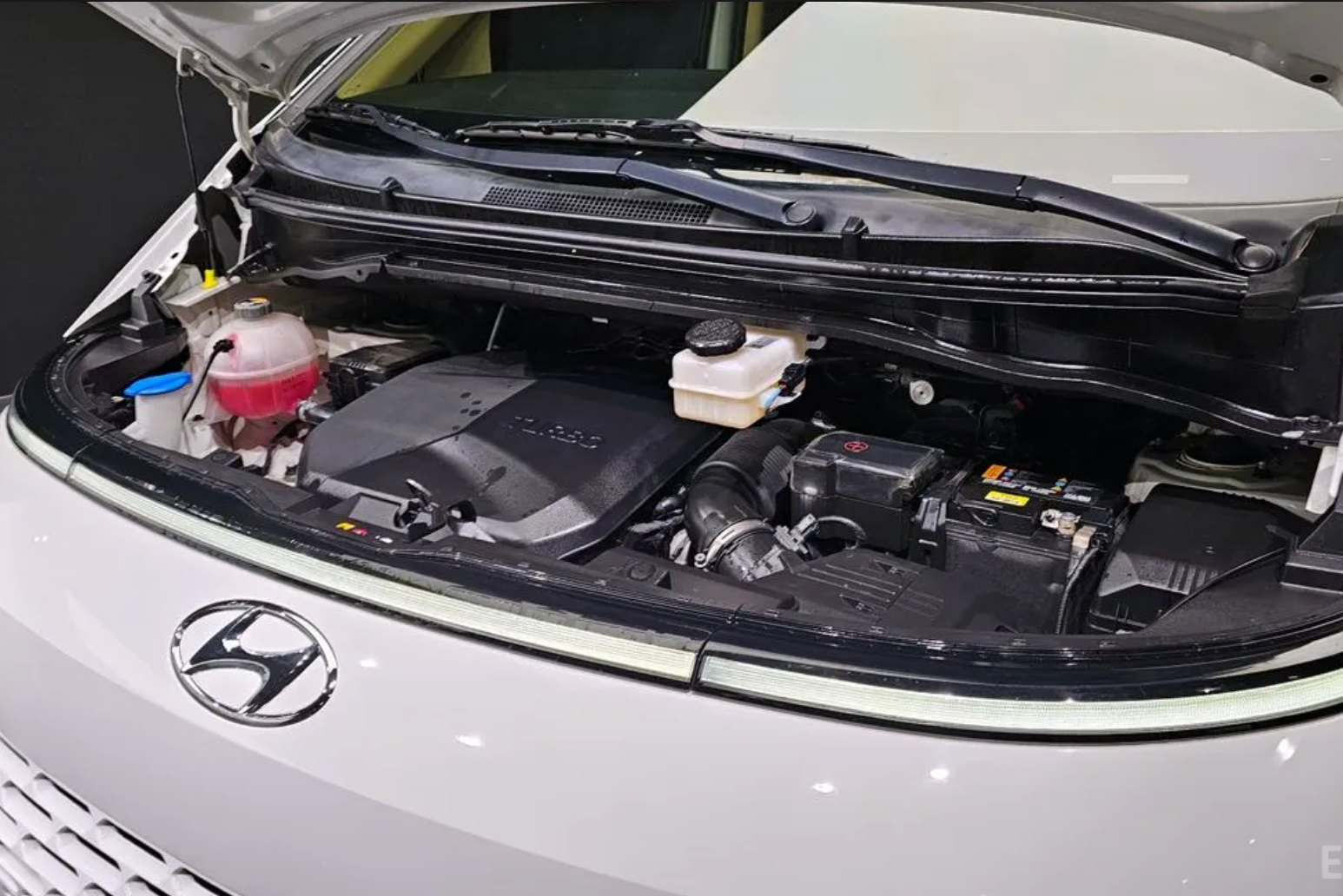 Hyundai Staria Tourer 9-locuri 2021