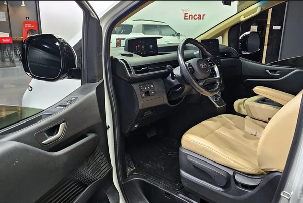 Hyundai Staria Tourer 9-locuri 2021