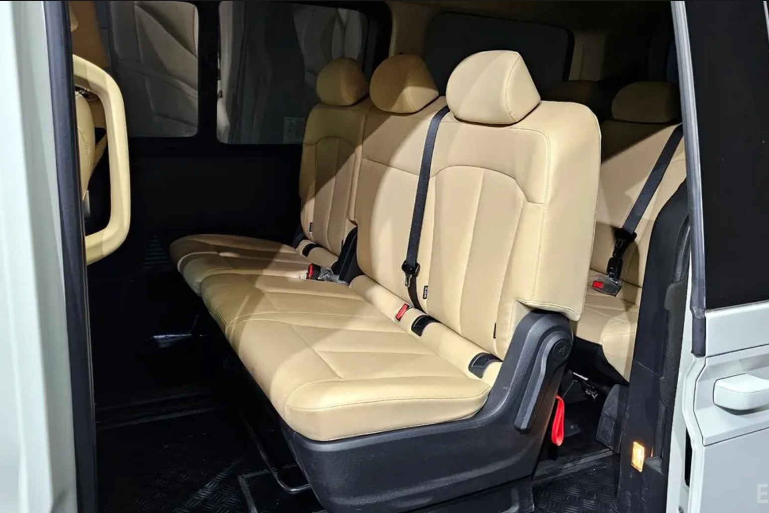 Hyundai Staria Tourer 9-locuri 2021