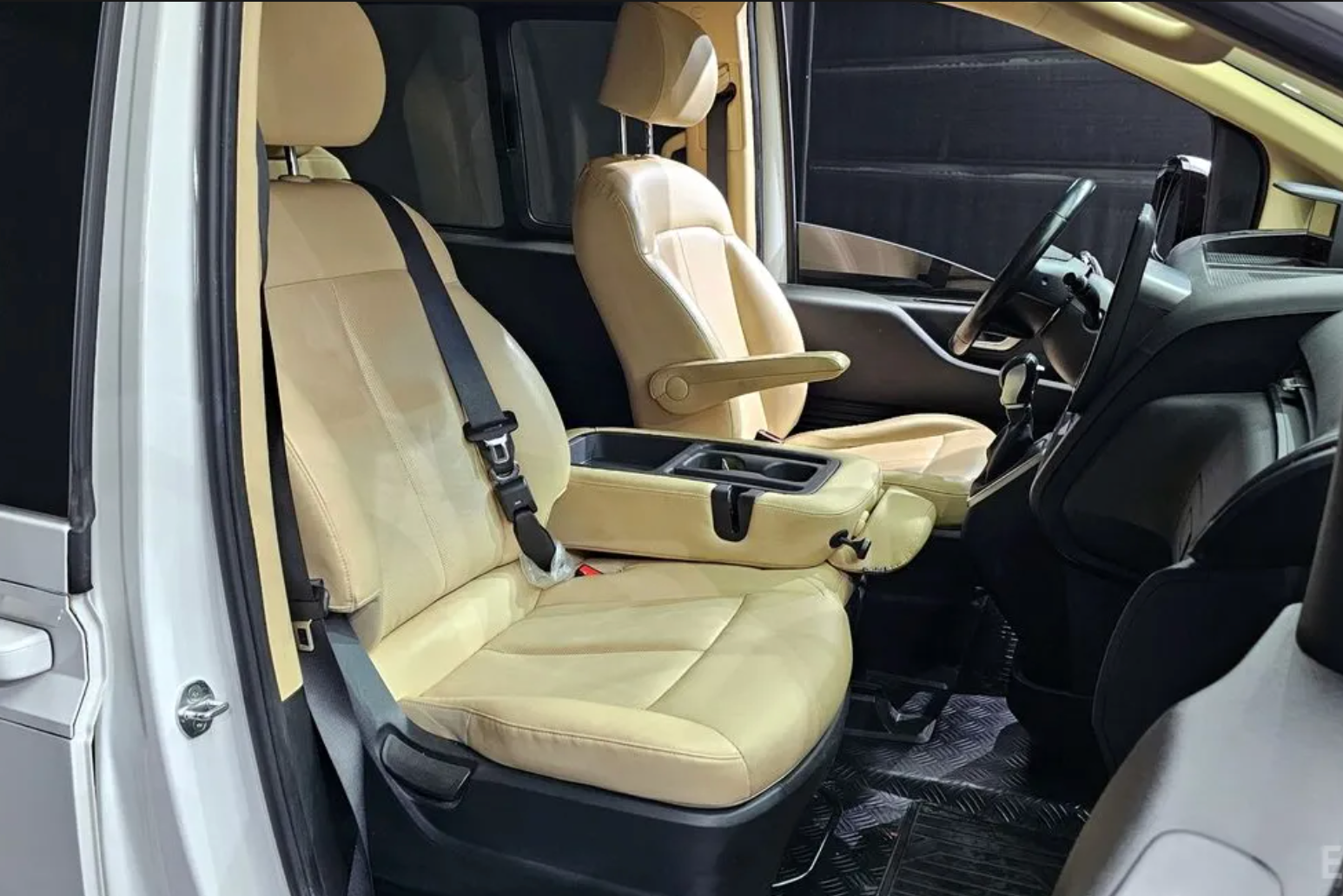Hyundai Staria Tourer 9-locuri 2021