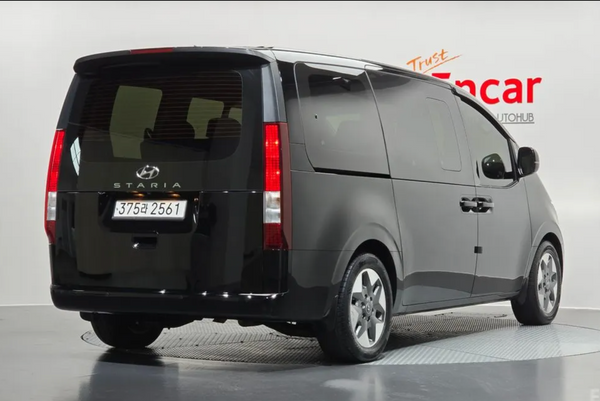 Hyundai Staria Tourer 9-locuri 2021