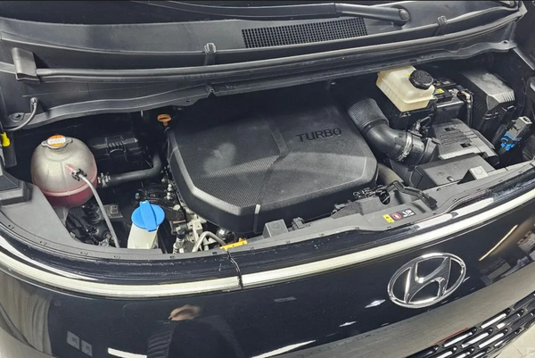Hyundai Staria Tourer 9-locuri 2021