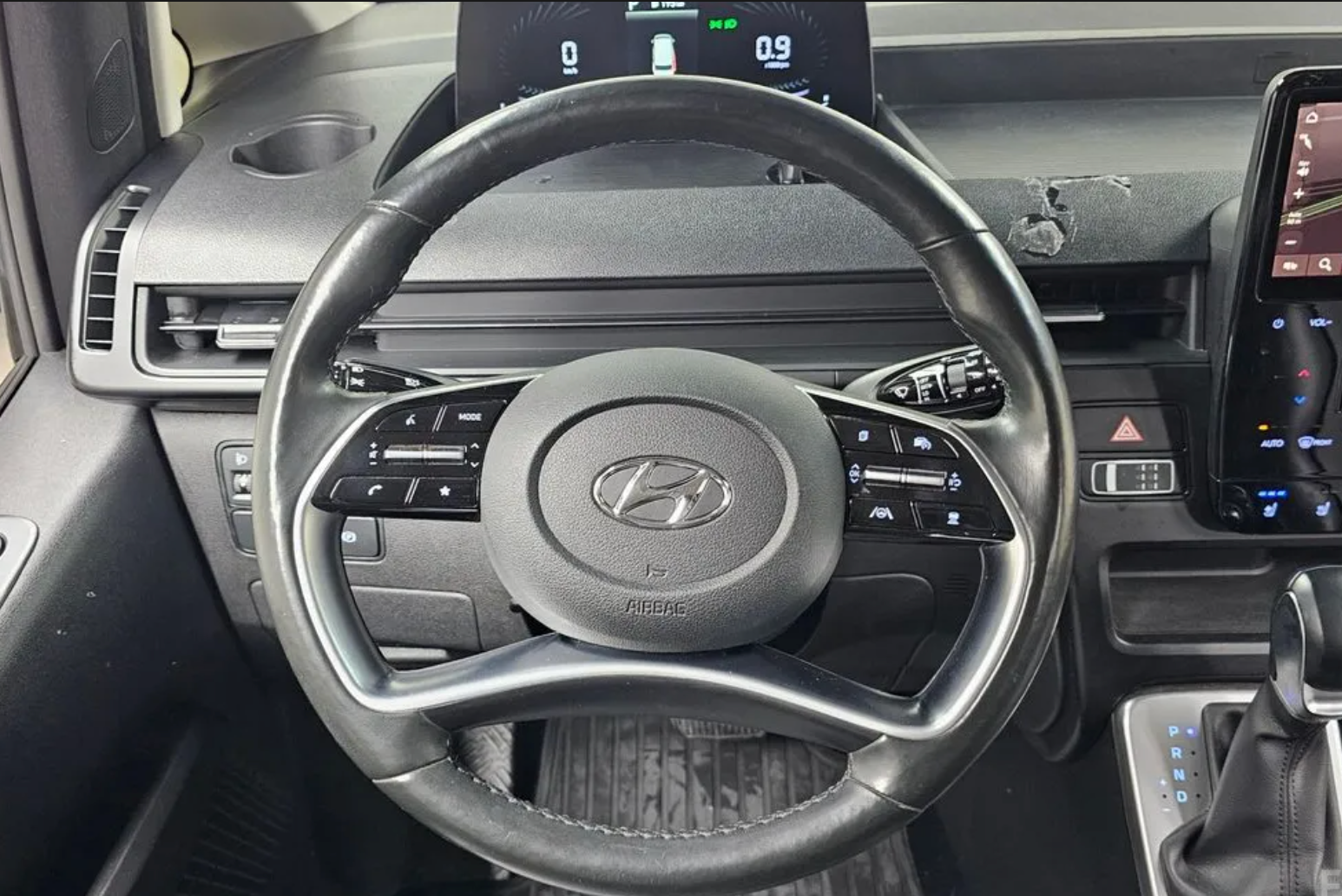 Hyundai Staria Tourer 9-locuri 2021