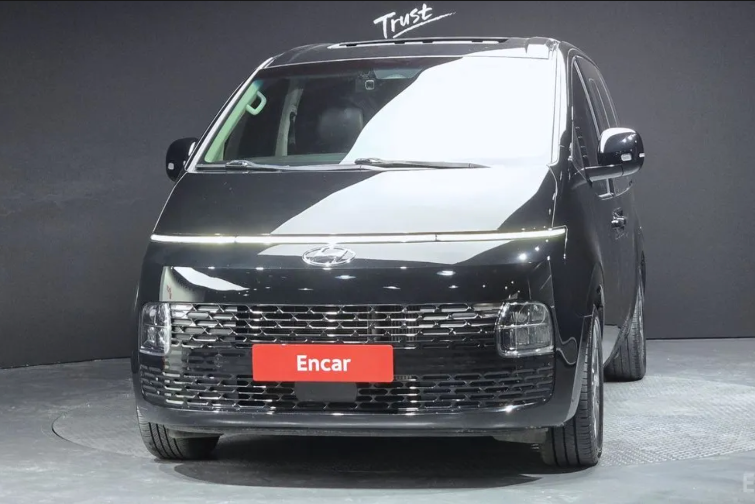 Hyundai Staria Tourer 9-locuri 2021