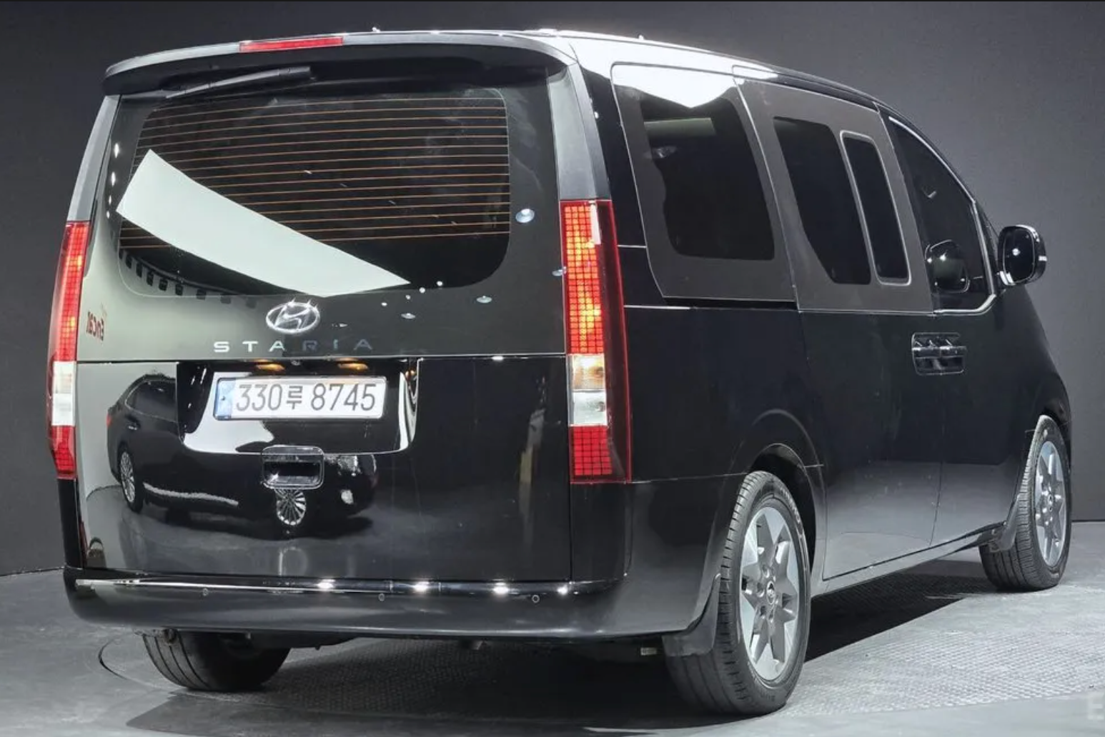 Hyundai Staria Tourer 9-locuri 2021