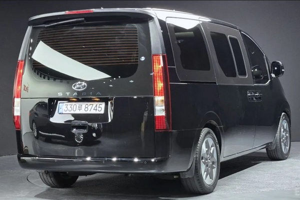 Hyundai Staria Tourer 9-locuri 2021