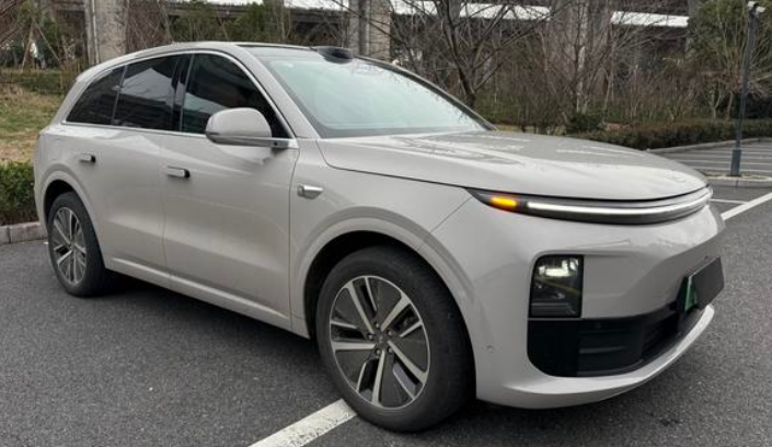 LiXiang L6