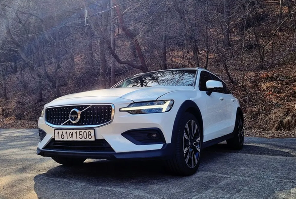 Volvo V60 Cross Country B5 Pro AWD