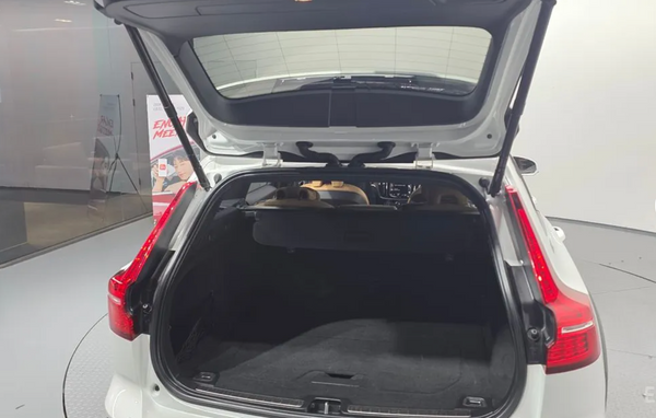 Volvo V60 Cross Country B5 Pro AWD