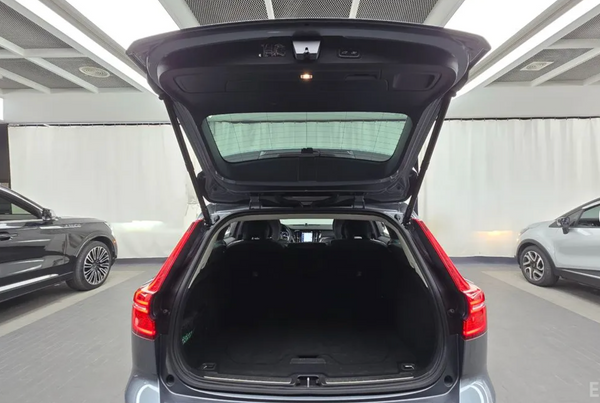 Volvo V60 Cross Country B5 Pro AWD
