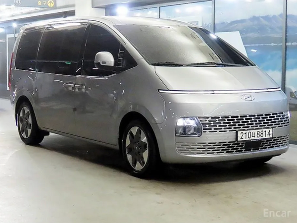 Hyundai Staria