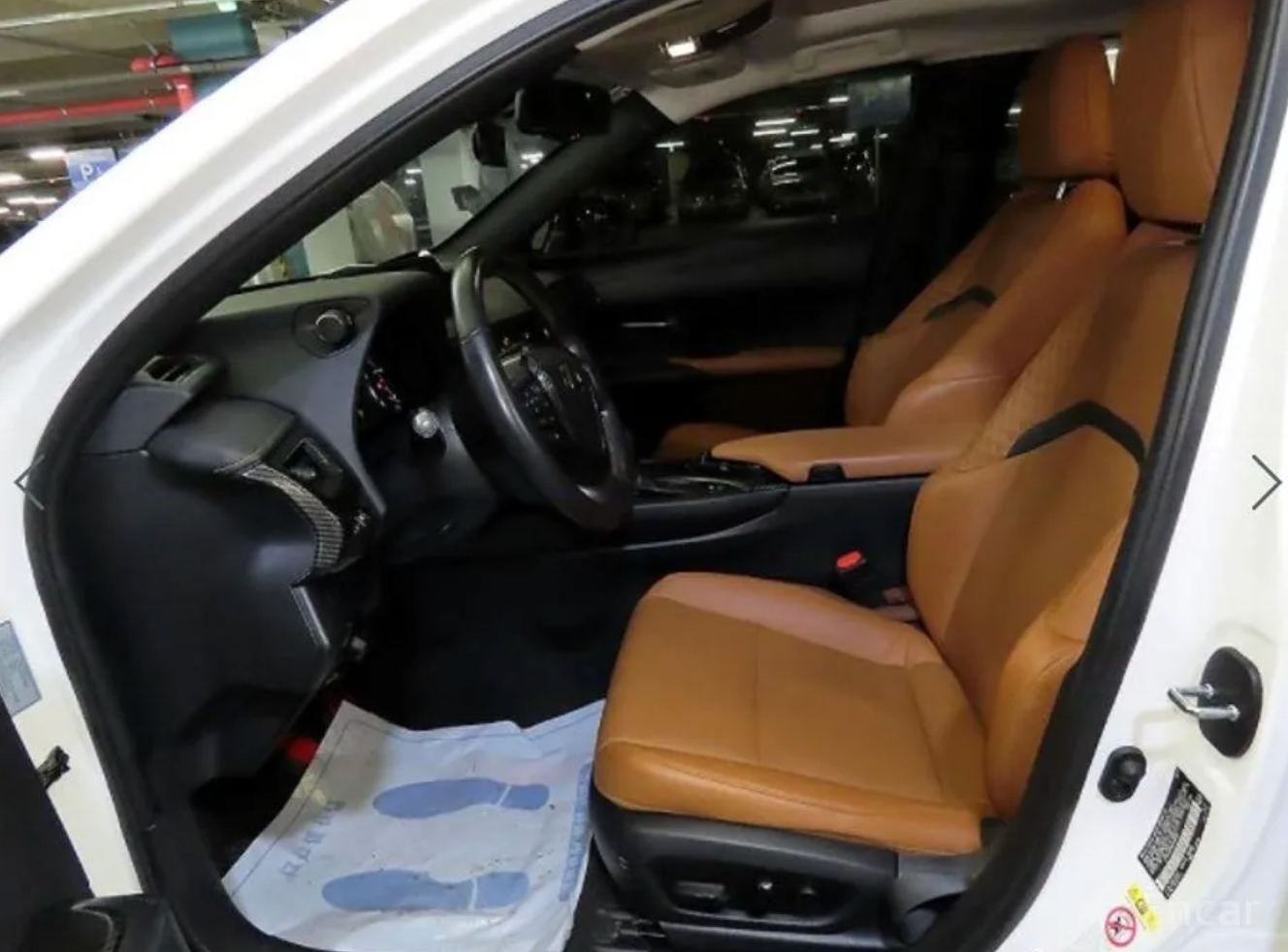 Lexus UX250h