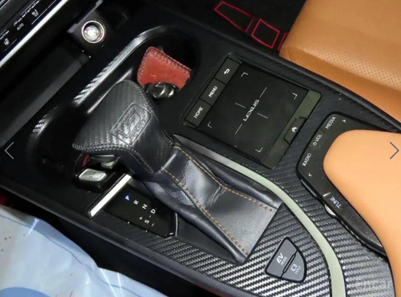 Lexus UX250h