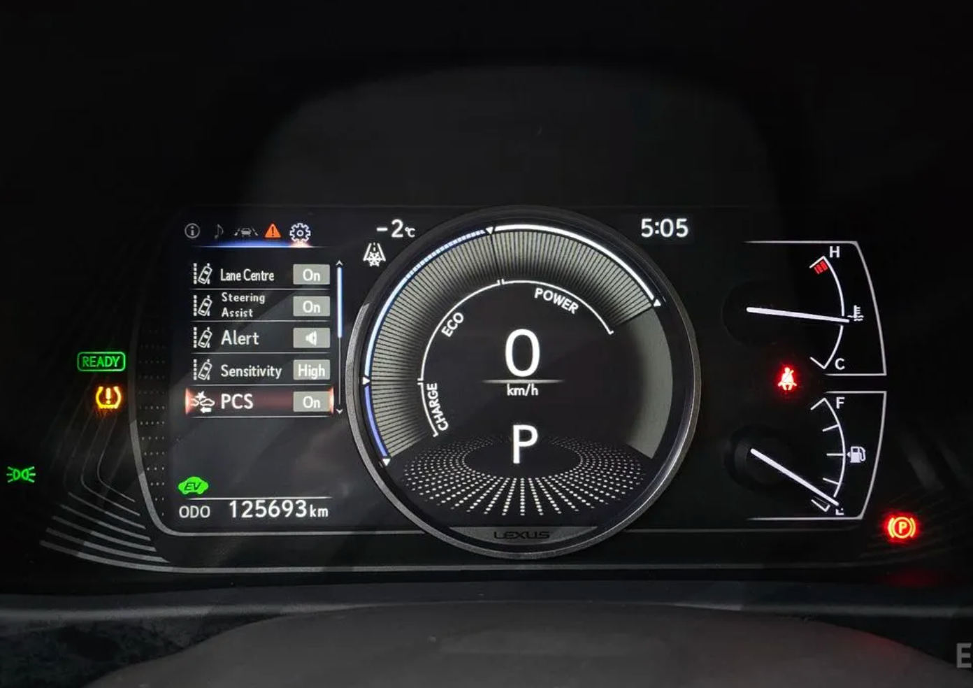 Lexus UX250h