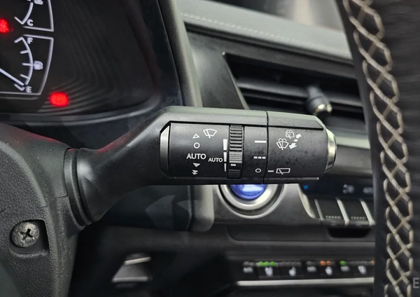 Lexus UX250h