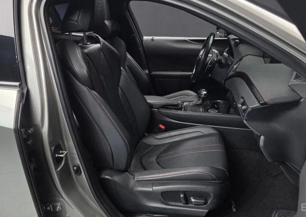 Lexus UX250h