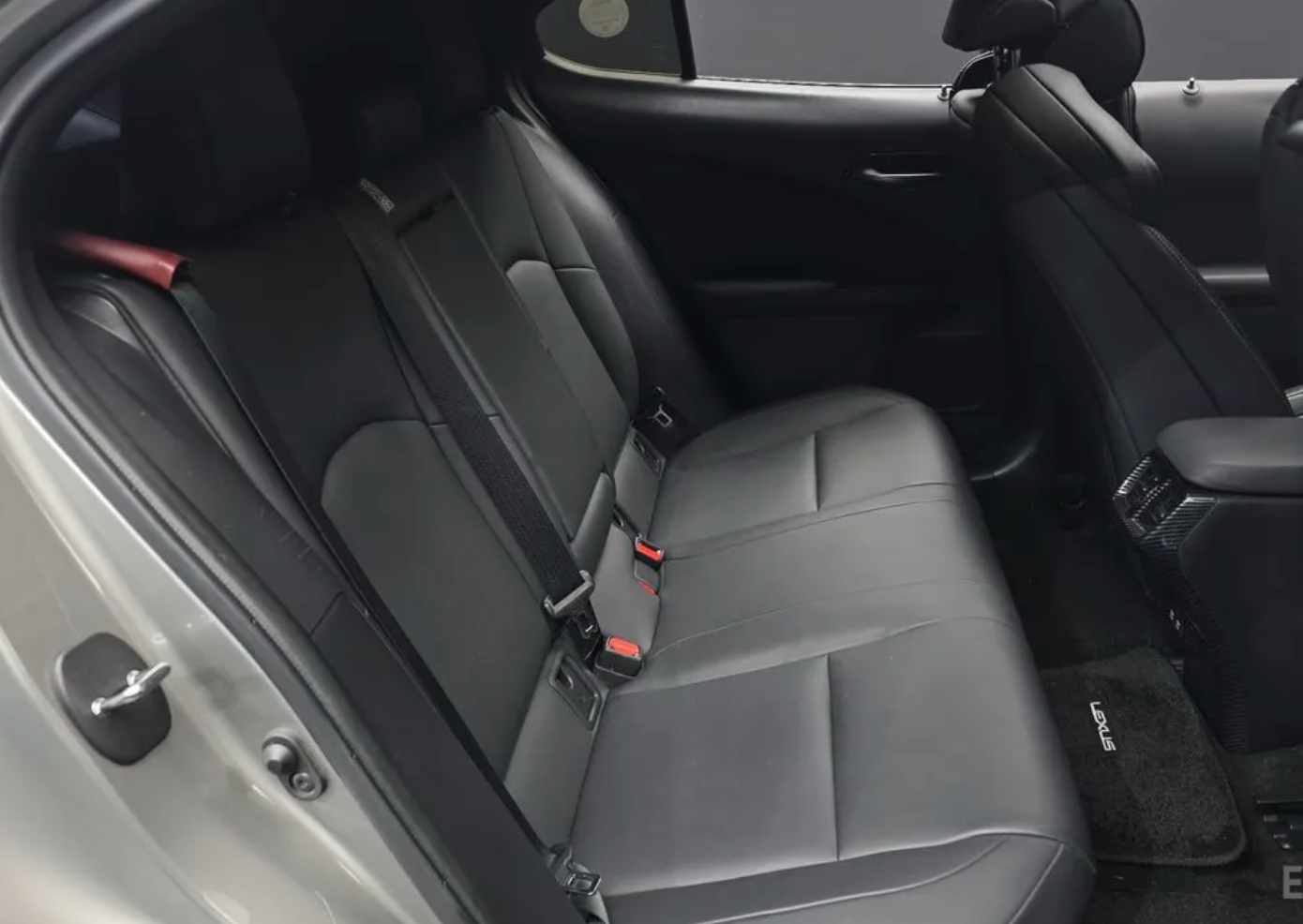 Lexus UX250h