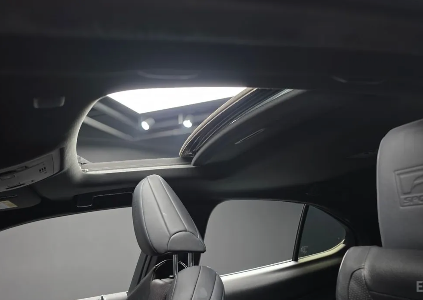 Lexus UX250h