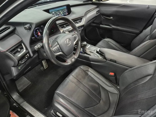 Lexus UX250h