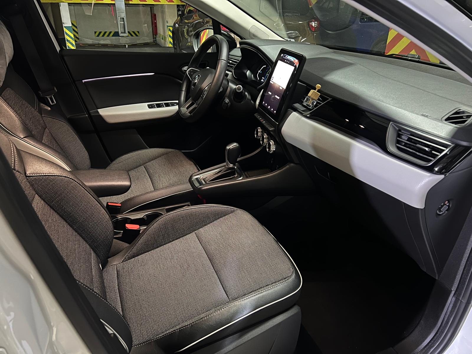 Renault Captur Hybrid