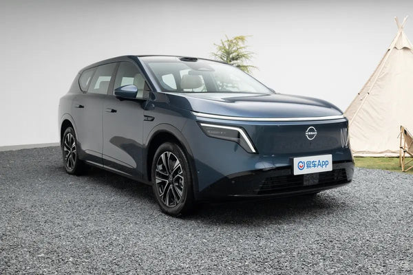 Nissan NX8
